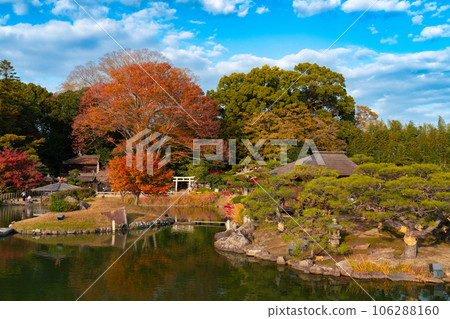 【日本三大名園】深秋的名勝後樂園 澤之池和紅葉 岡山縣岡山市北區2區 【日本三大名園】深秋的名勝後樂園 澤之池和紅葉 岡山縣岡山市北區2區 106288160