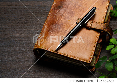 System notebook and pen 106289288