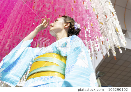仙台七夕 2023 穿著浴衣的女人 106290102