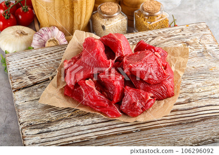 Sliced raw beef meat for cooking 106296092