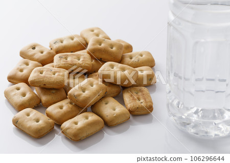 Emergency hard bread and bottled water 106296644