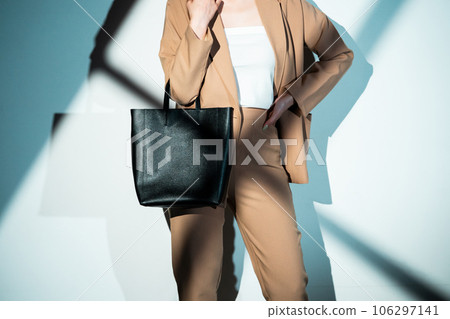 female, lady, woman 106297141