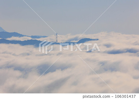 A sea of clouds seen from Mt. Onade and a steel tower in the distance ``Sayo Town, Hyogo Prefecture'' A sea of clouds seen from Mt. Onade and a steel tower in the distance ``Sayo Town, Hyogo Prefecture'' 106301437
