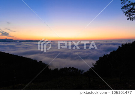 Sea of clouds seen from Mt. Onade ”Sayo Town, Hyogo Prefecture” Sea of clouds seen from Mt. Onade ”Sayo Town, Hyogo Prefecture” 106301477