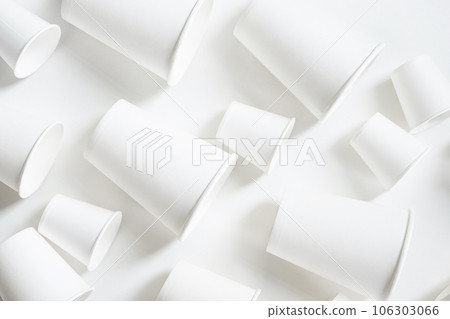 Disposable coffee cups layout. Monochrome image of to go coffee cups various sizes. 106303066
