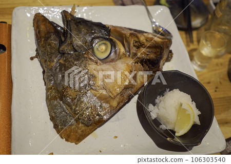 與金槍魚的烤雞 106303540