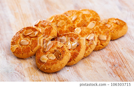 Shortbread almond biscuits Shortbread almond biscuits 106303715