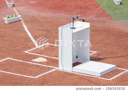 棒球開幕式上台致辭 106303838