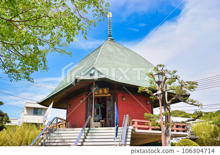 Kamakura Hongakuji Temple Eido (Komachi, Kamakura City, Kanagawa) 106304714