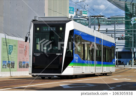 [Fukui Railway] F2000 type ~ FUKURAM Liner ~ (Fukubu Line: Fukui Station ~ Fukui Castle Ruins Daimyocho) 106305938