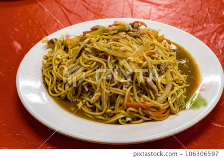 Stir-fried noodles , Chow mein , Chinese cuisine Stir-fried noodles , Chow mein , Chinese cuisine 106306597
