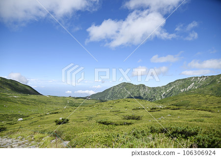 室堂平、立山的風景、立山黑部阿爾卑斯山路線、休閒、旅行、旅遊勝地、風景名勝、絕佳的景色、夏天、室堂、自然 106306924