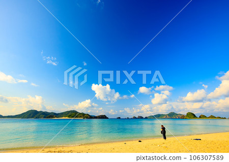 Beautiful Sunny Ama Beach (Ama Beach, Zamami Island, Kerama Islands, Shimajiri-gun, Okinawa Prefecture) 106307589