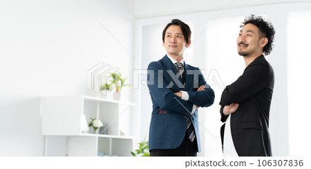 30多歲和40多歲男性的商業形象 106307836