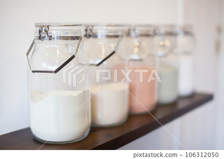 clay in a jar 106312050