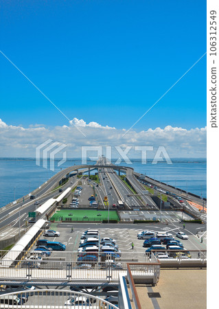 summer sky and aqua line 106312549