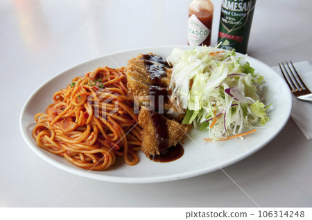丸館百貨那不勒斯炸肉排 106314248