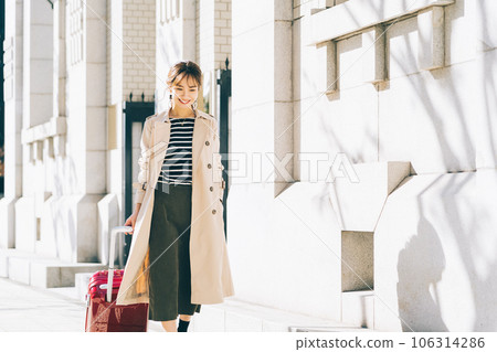 A woman who travels A woman who travels 106314286