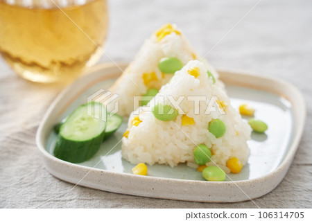 Corn and edamame rice balls 106314705