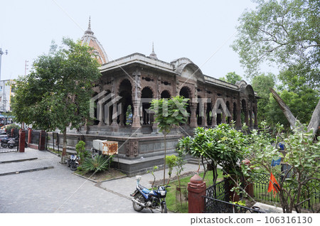 The Krishnapura Chhatris, also known as the Krishna Pura Chhatris, built in the mid 19th century, Indore, Madhya Pradesh, India 106316130
