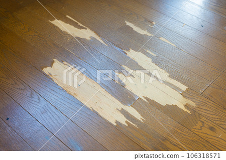 Damaged flooring Damaged flooring 106318571