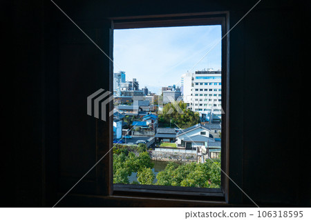 【日本名城百選】初冬的岡山城 從對外開放的國家指定重要文化財產月宮藏眺望岡山縣岡山市北區 3 區 106318595