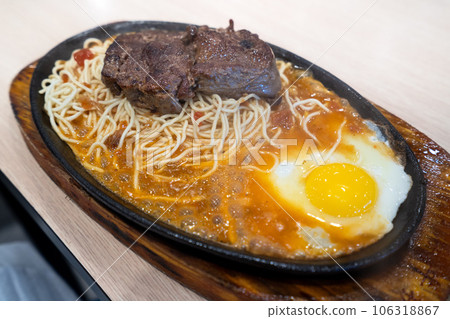 Steak Taiwan night market food Steak night market Taiwan ステーキ 106318867