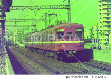 京急700型高驅動轉向架，705~，大森海灘，1976年3月21日 106320972