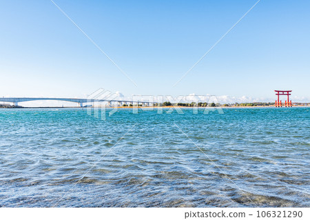 Hamamatsu City, Shizuoka Prefecture Lake Hamana in clear weather and the symbolic red torii gate Hamamatsu City, Shizuoka Prefecture Lake Hamana in clear weather and the symbolic red torii gate 106321290
