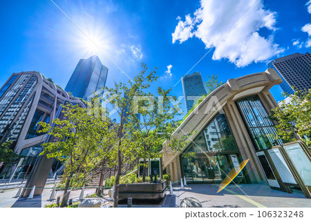 日本東京城市景觀 新開放的神谷町站入口和新景點、麻布台之丘等景觀。 106323248