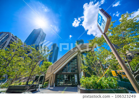 日本東京城市景觀 新開放的神谷町站入口和新景點、麻布台之丘等景觀。 106323249