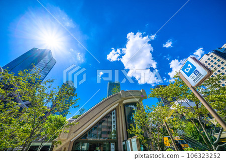 日本東京城市景觀 新開放的神谷町站入口和新景點、麻布台之丘等景觀。 106323252