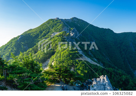 Mt.Kannongatake in the Southern Alps of Yamanashi Prefecture Mt.Kannongatake in the Southern Alps of Yamanashi Prefecture 106325082