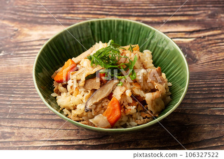五花肉五子飯 106327522