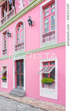 Street view of a colonial building facade, Guayaquil, Ecuador. 106331197
