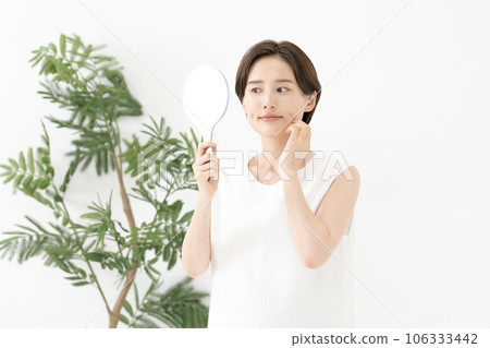 Female beauty trouble 106333442