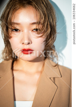 female, lady, woman 106334662