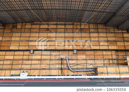 Kachidoki Bridge under construction 106335058