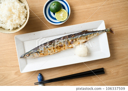 鹽烤秋刀魚 鹽烤秋刀魚 106337509