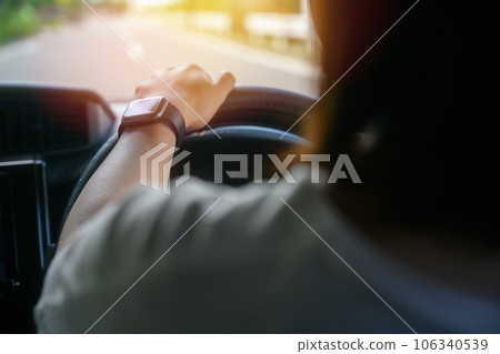 Women driving 106340539