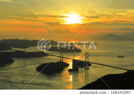 [Ehime Prefecture] Kurushima Kaikyo Bridge at sunset (Shimanami Kaido) 106341097