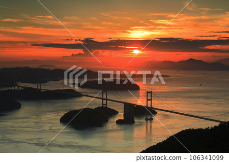 [愛媛縣] 來島海峽大橋（島波海道） 106341099