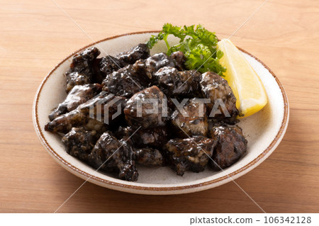 Charcoal Grilled Tongue with Salt Charcoal Grilled Tongue with Salt 106342128