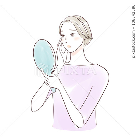 照鏡子的擔心的中年婦女 106342396