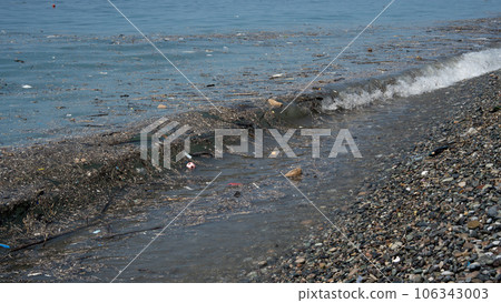 The problem of pollution of the world's oceans. Garbage in the Black Sea. 106343003