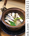 秋香四溢：陶瓶蒸松茸 106343215
