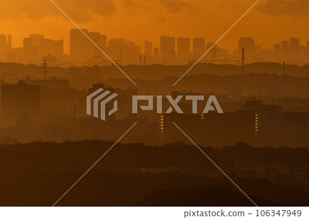 "Tokyo" Dawn of Tokyo / Distant view from the Tama area "Tokyo" Dawn of Tokyo / Distant view from the Tama area 106347949