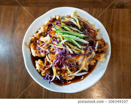 sweet and sour pork sweet and sour pork tenderloin sweet and sour pork Korean food cuisine 탕수육 Tangsuyuk タンスユク 106349107