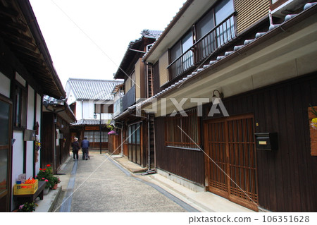 Mitarai District in Osaki Shimojima: Narrow Alleys and Rows of Historic Houses Mitarai District in Osaki Shimojima: Narrow Alleys and Rows of Historic Houses 106351628