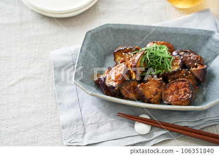 用茄子炒 106351840